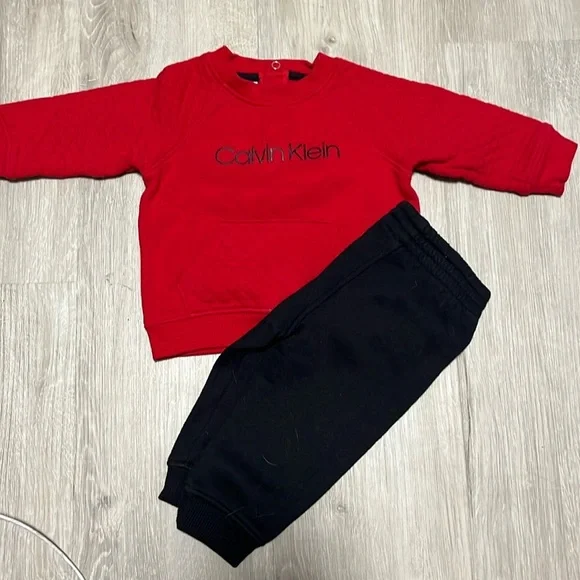 Calvin Klein set 6-9M - Picture 1 of 1